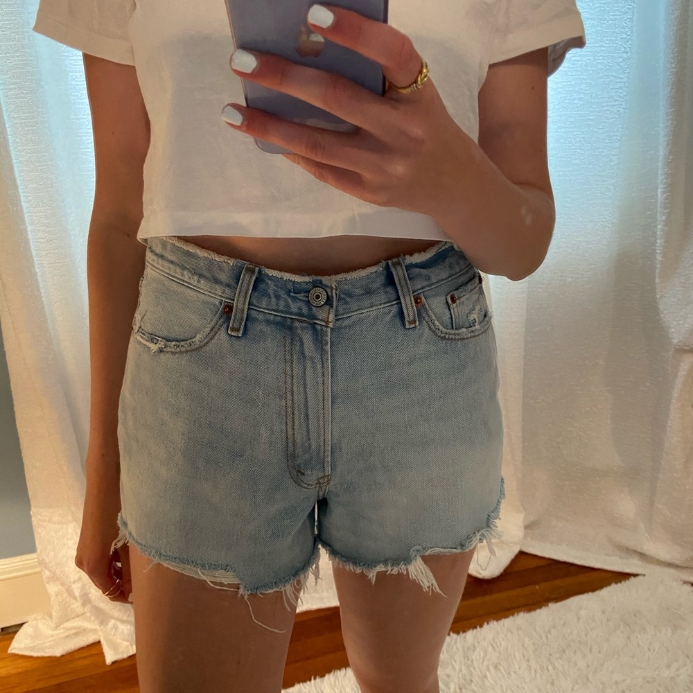 Abercrombie Annie high rise light wash denim short